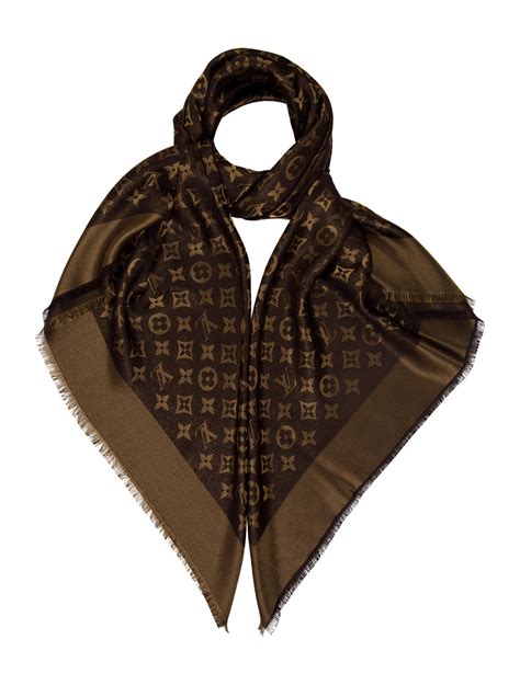 chale monogram shine louis vuitton|louis vuitton shawls.